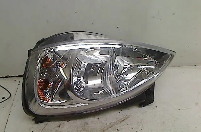 Phare gauche Opel CORSA C (X01) 1.3 cdti (f08, f68) (2003-2009) occasion