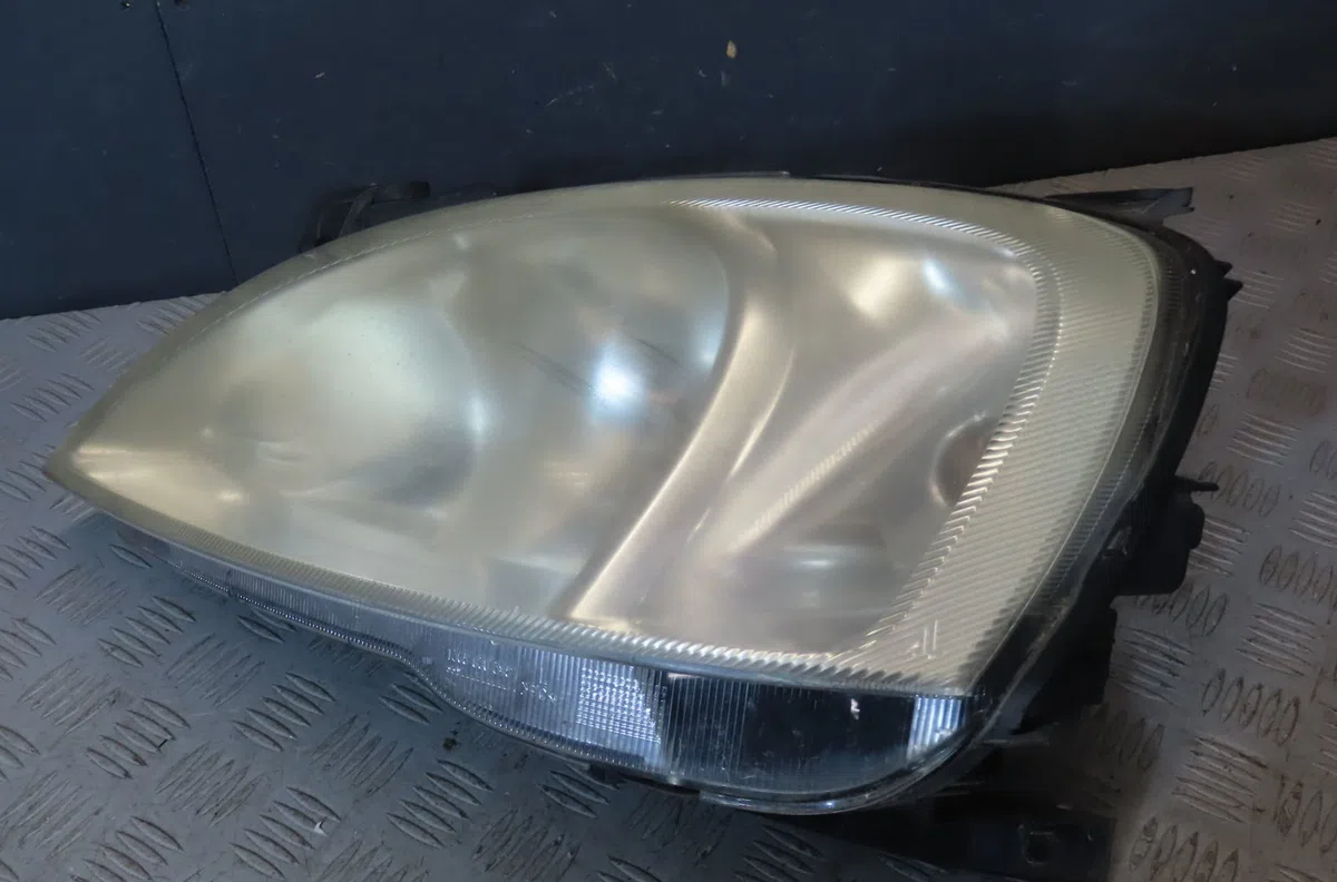 Phare gauche Opel CORSA C (X01) 1.7 dti (f08, f68) (2000-2009) 5 portes occasion