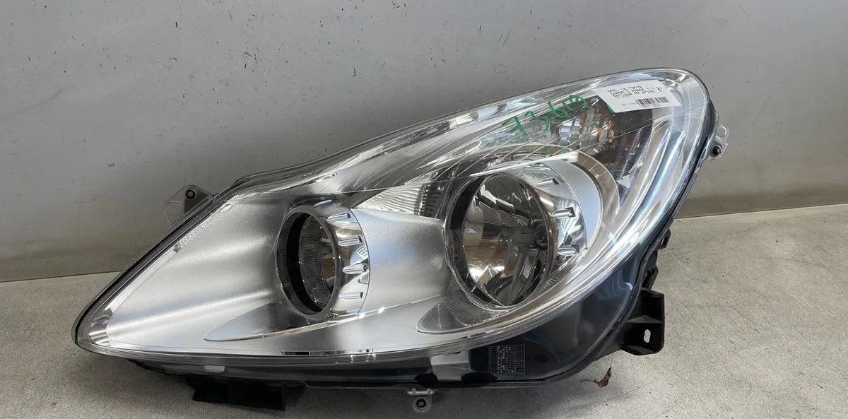 Phare gauche Opel CORSA D (S07) 1.2 lpg (l08, l68) (2011-2014) occasion