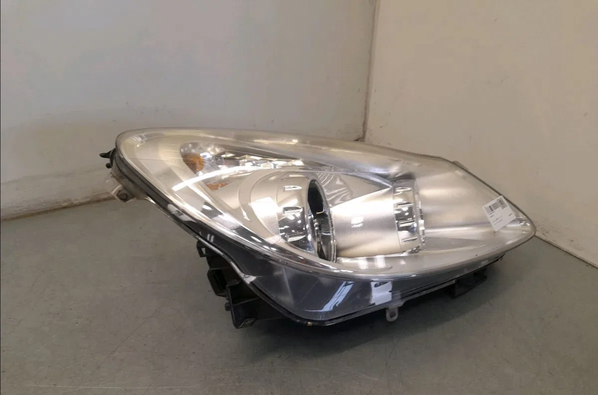 Phare gauche Opel CORSA D (S07) 1.3 cdti (l08, l68) (2006-2014) 3 portes occasion