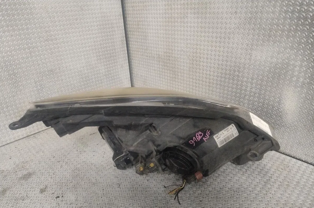 Phare gauche Opel CORSA D (S07) 1.3 cdti (l08, l68) (2006-2014) 5 portes occasion