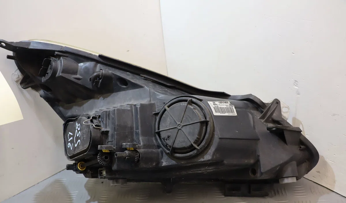 Phare gauche Opel CORSA D (S07) 1.3 cdti (l08, l68) (2006-2014) 5 portes occasion