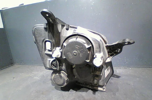 Phare gauche Opel MERIVA A Monospace (X03) 1.3 cdti (e75) (2003-2010) occasion
