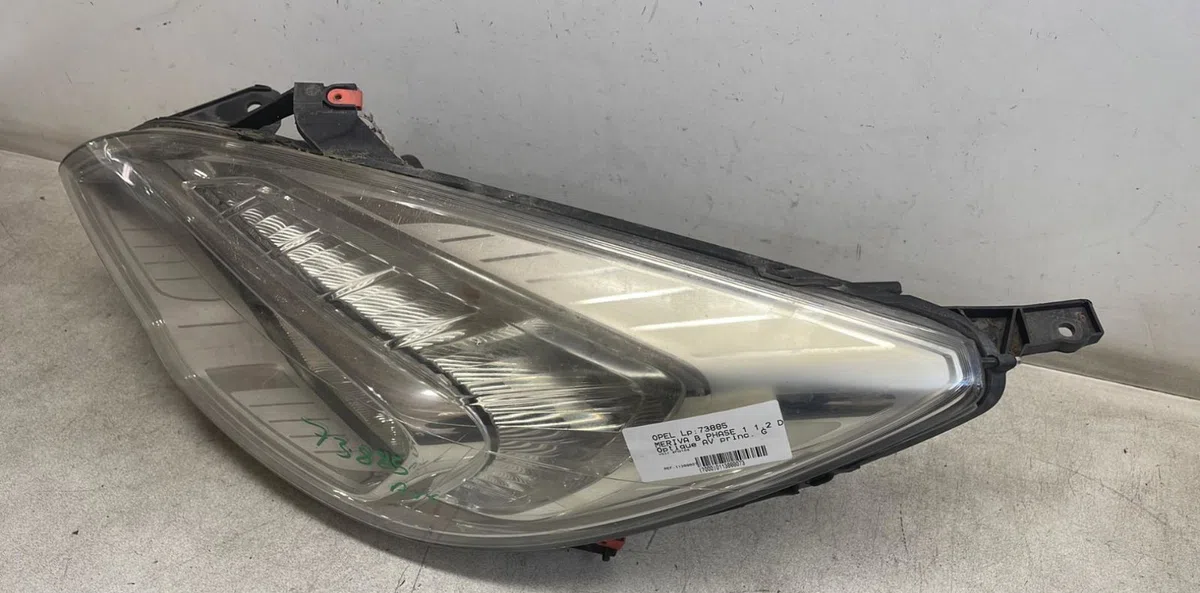 Phare gauche Opel MERIVA B Monospace (S10) 1.3 cdti (75) (2010-2013) occasion