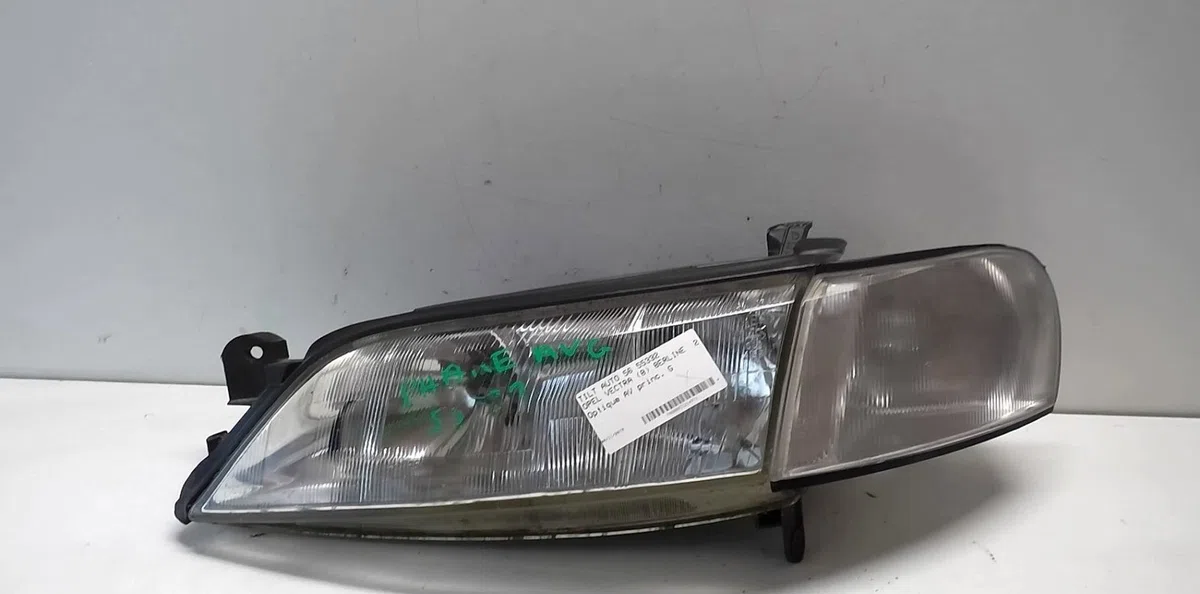 Phare gauche Opel VECTRA B (J96) 2.0 dti 16v (f19) (1997-2002) occasion