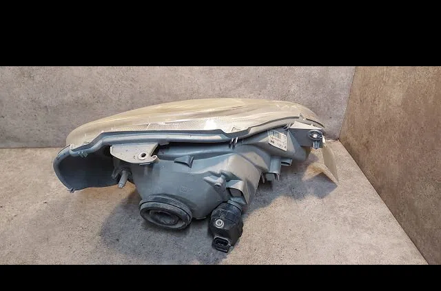 Phare gauche Opel VIVARO A Fourgon (X83) 1.9 dti (f7) (2001-2014) occasion
