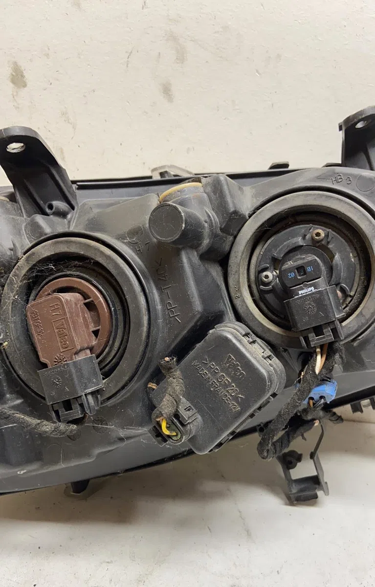 Phare gauche Opel ZAFIRA A Monospace (T98) 2.0 di 16v (f75) (1999-2005) 5 portes occasion