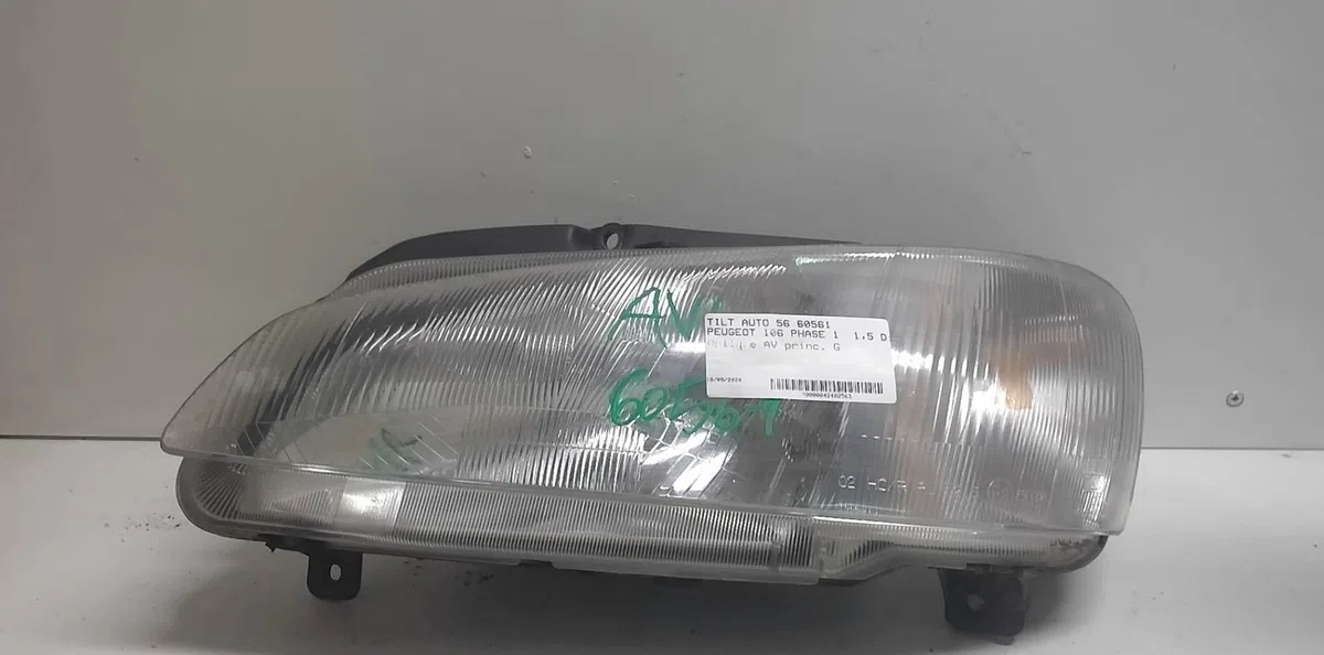 Phare gauche Peugeot 106 I (1A, 1C) 1.5 d (1994-1996) occasion