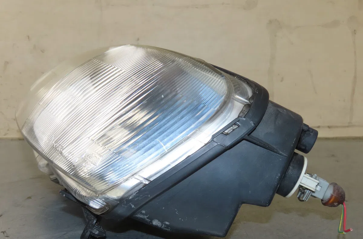 Phare gauche Peugeot 107 (PM_, PN_) 1.0 (2005-2014) 3 portes occasion