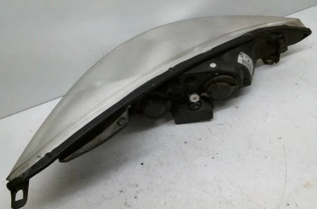 Phare gauche Peugeot 206 (2L_, 2M_) 1.4 i (2010-2013) occasion