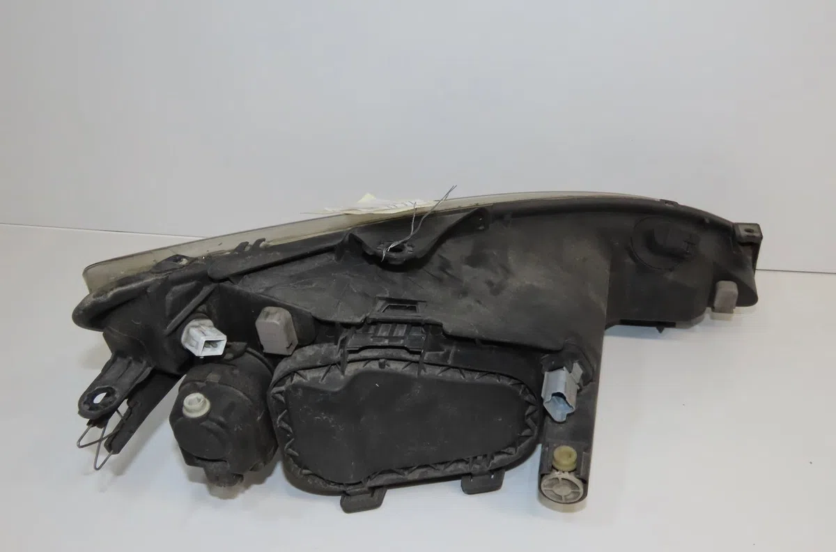Phare gauche Peugeot 206 SW (2E-K) 2.0 hdi (2002-2007) occasion