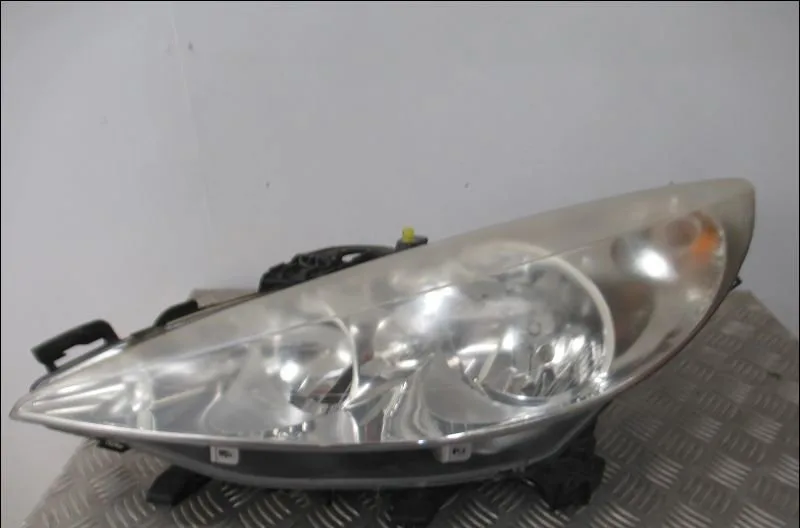 Phare gauche Peugeot 207-207 (WA_, WC_) 1.6 16v vti (2007-2012) 5 portes occasion
