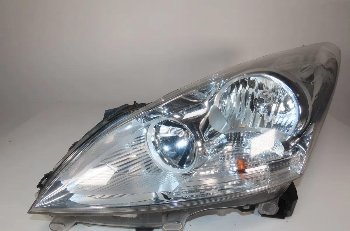 Phare gauche Peugeot 3008 SUV (MC_, MR_, MJ_, M4_) 2.0 bluehdi 150 (mjahxh, mjahxv, mjahxg, mjahsh, mjahrh,... (2016-202
