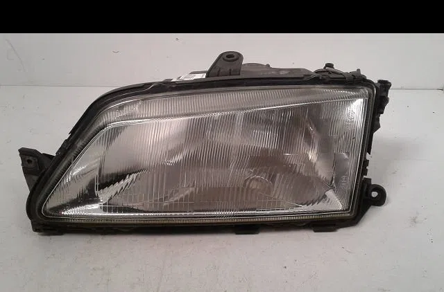 Phare gauche Peugeot 306 3-5 portes (7A, 7C, N3, N5) 1.4 (1993-2001) 5 portes occasion