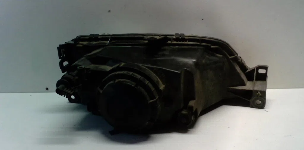 Phare gauche Peugeot 306 3-5 portes (7A, 7C, N3, N5) 1.9 dt (1993-2001) occasion
