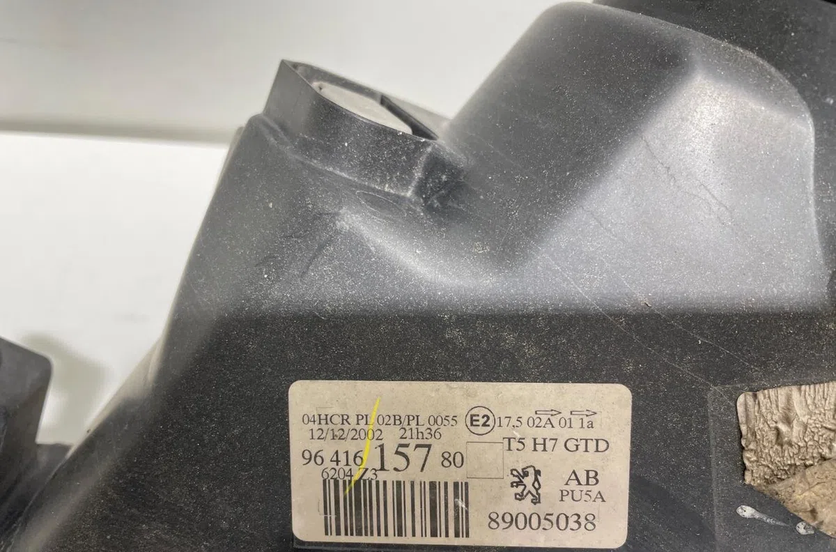 Phare gauche Peugeot 307 (3A-C) 2.0 hdi 90 (2000-2007) 5 portes occasion