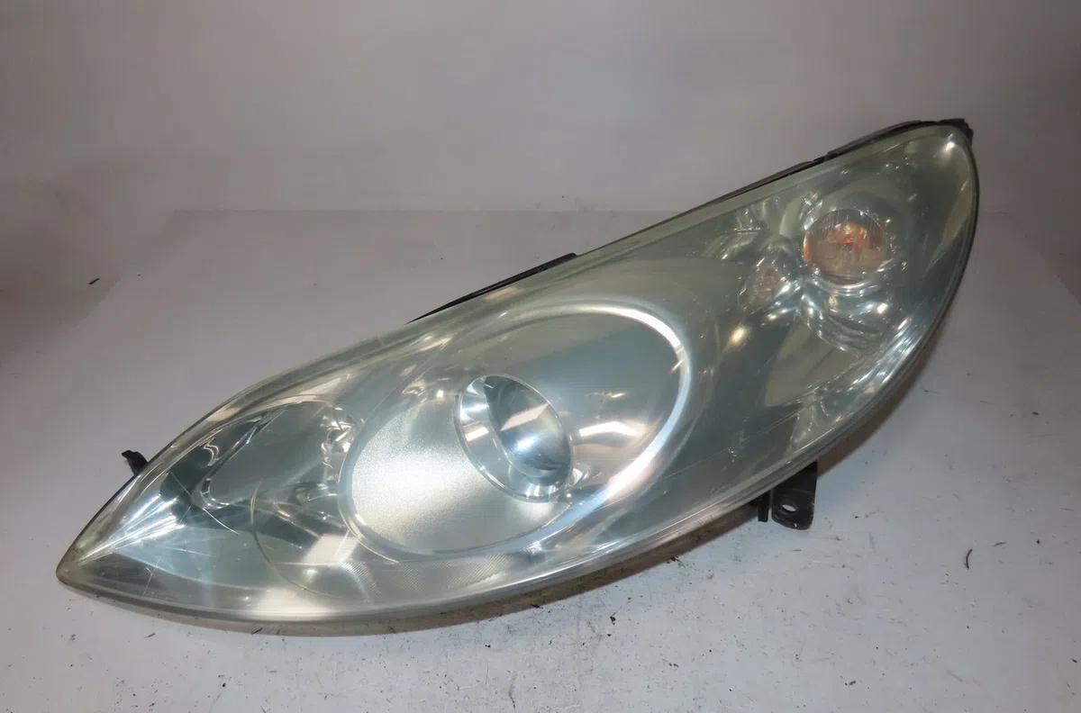 Phare gauche Peugeot 407 (6D_) 2.0 hdi 135 (6drhrh, 6drhre, 6drhrg, 6drhrj) (2004-2010) 4 portes occasion