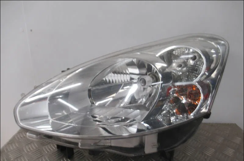 Phare gauche Peugeot PARTNER Camionnette-Monospace 1.6 hdi - bluehdi 75 (2011) occasion