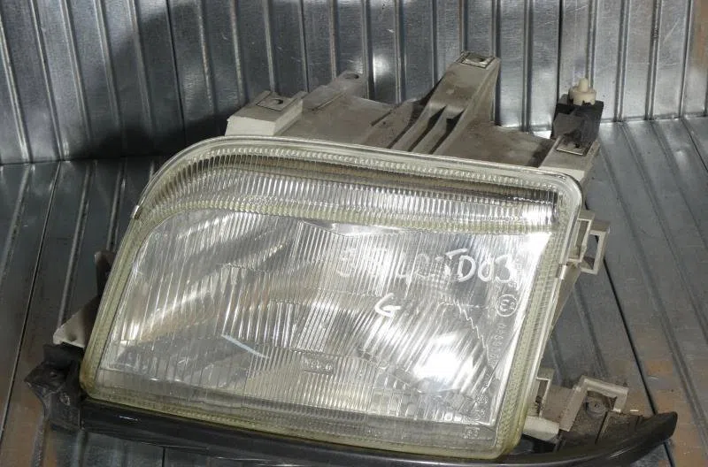 Phare gauche RENAULT CLIO 1 PHASE 2 occasion