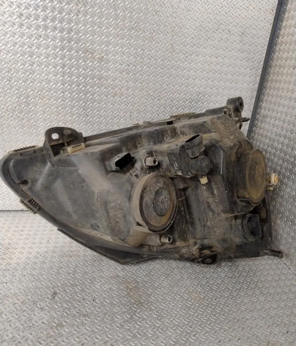 Phare gauche RENAULT CLIO 2  CLIO 2 PHASE 2 occasion
