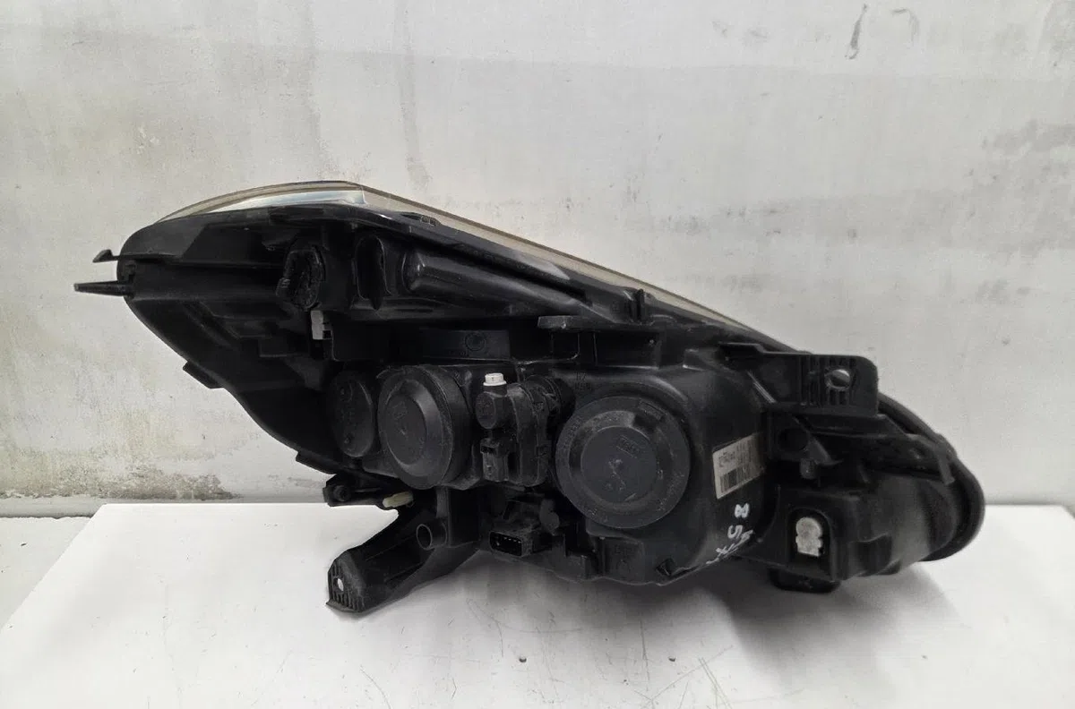 Phare gauche RENAULT CLIO 3 PHASE 1 occasion