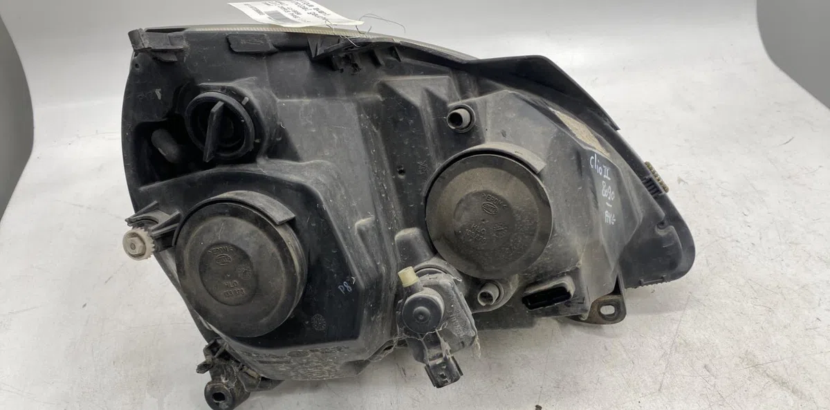 Phare gauche Renault CLIO II (BB_, CB_) 1.5 dci (b-cb3m) (2005-2010) 3 portes occasion
