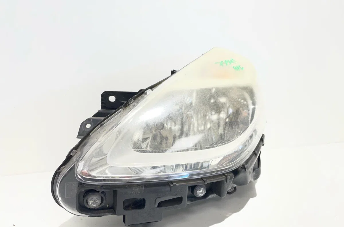 Phare gauche Renault CLIO III (BR0-1, CR0-1) 1.2 16v (br02, br0j, br11, cr02, cr0j, cr11) (2005-2014) 5 portes occasion