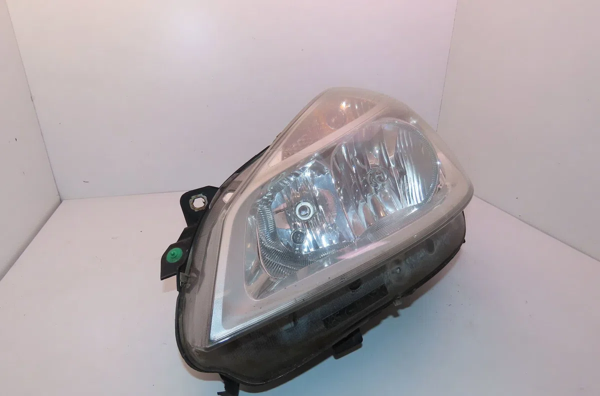 Phare gauche Renault CLIO III (BR0-1, CR0-1) 1.4 16v (2005-2012) occasion
