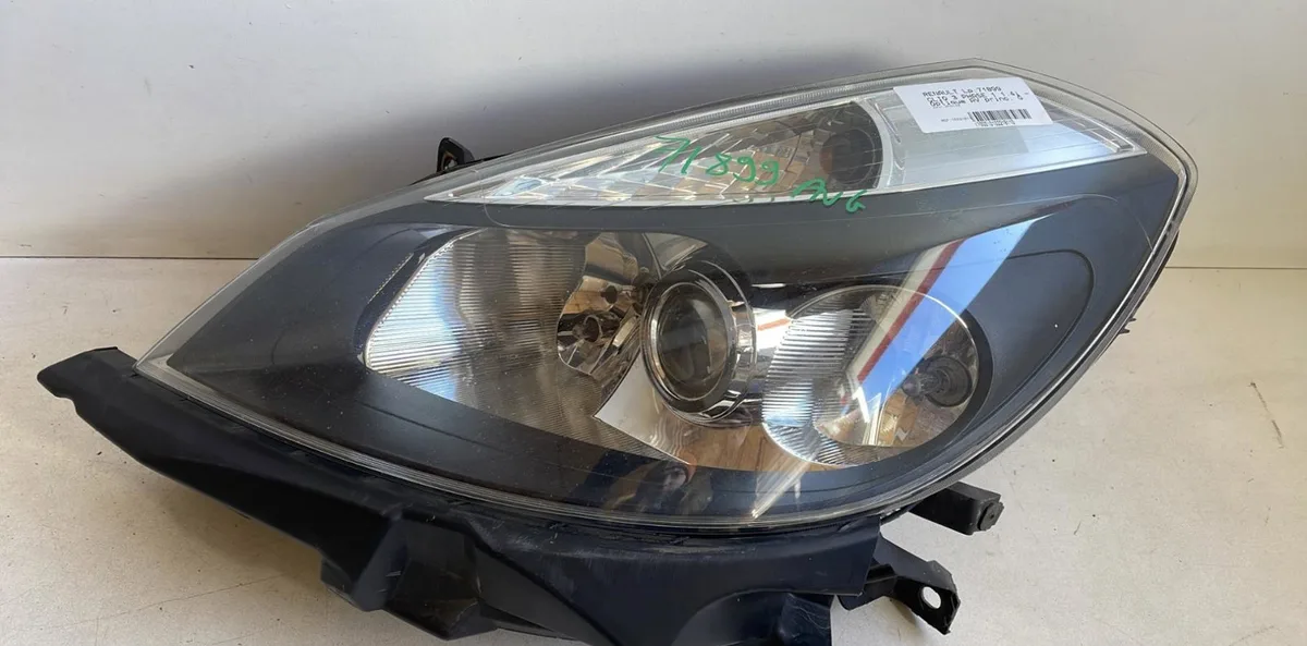 Phare gauche Renault CLIO III (BR0-1, CR0-1) 1.4 16v (2005-2012) occasion