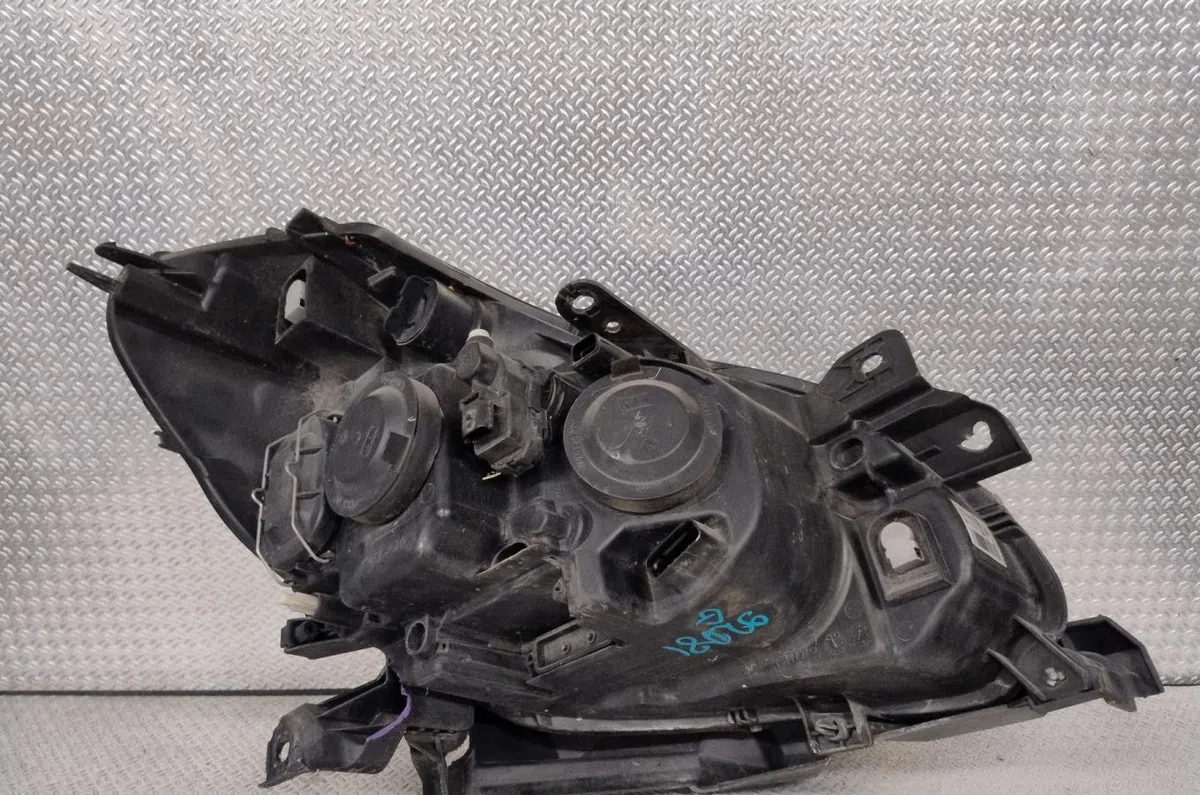 Phare gauche Renault CLIO III (BR0-1, CR0-1) 1.5 dci (br17, cr17) (2005-2012) 5 portes occasion