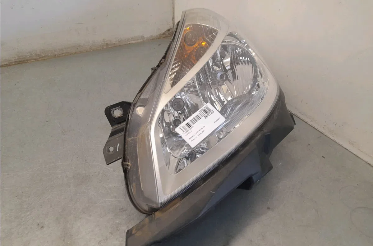 Phare gauche Renault CLIO III (BR0-1, CR0-1) 1.6 16v (br05, br0b, br0y, br15, br1j, br1m, br1y, cr0b,... (2005-2014) 5 p