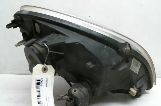 Phare gauche Renault KANGOO Express (FC0-1_) 1.5 dci (fc07, fc1r) (2001) 4 portes occasion