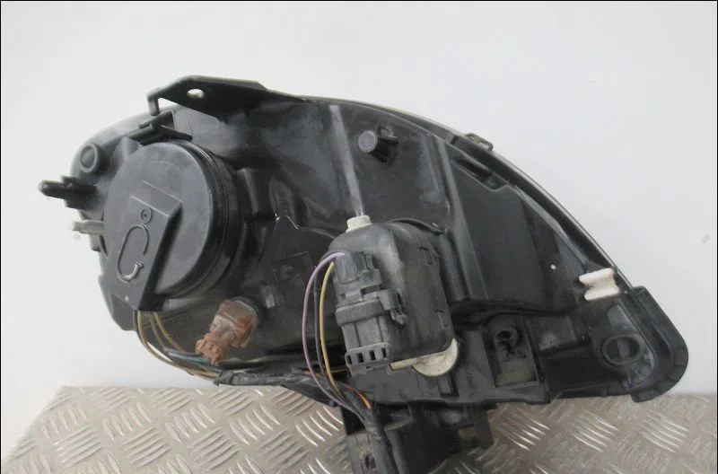 Phare gauche Renault KANGOO Express (FC0-1_) 1.5 dci (fc1r) (2002) occasion