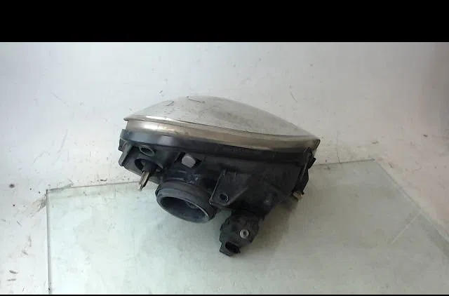 Phare gauche Renault KANGOO (KC0-1_) 1.2 (kc0a, kc0k, kc0f, kc01) (1997) occasion