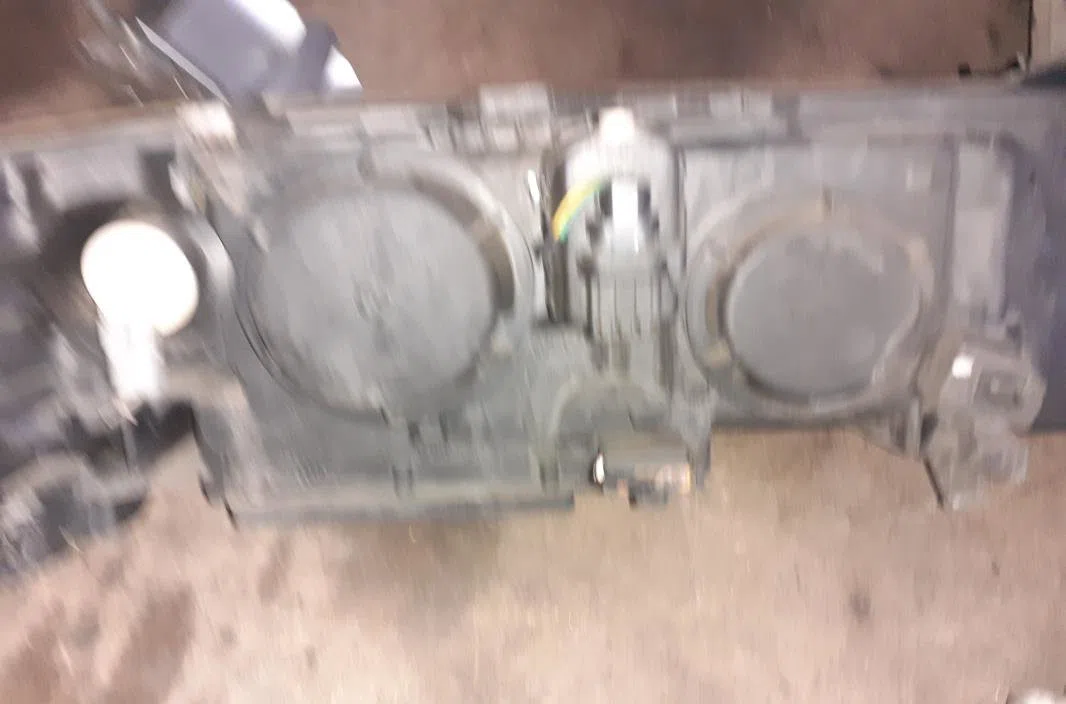 Phare gauche Renault LAGUNA II (BG0-1_) 1.9 dci (2001-2007) occasion