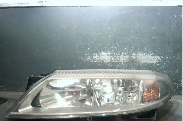 Phare gauche Renault LAGUNA II (BG0-1_) 1.9 dci (bg08, bg0g) (2001-2007) occasion