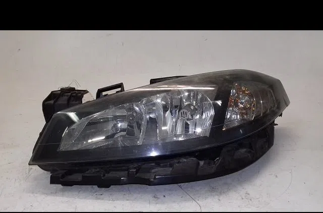 Phare gauche Renault LAGUNA II (BG0-1_) 2.0 16v (bg00, bg0k, bg0p, bg0w) (2002-2007) 5 portes occasion