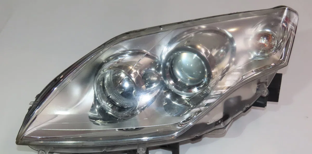 Phare gauche Renault LAGUNA III (BT0-1) 2.0 dci (bt07, bt0j, bt14, bt1a, bt1s) (2007-2015) 5 portes occasion