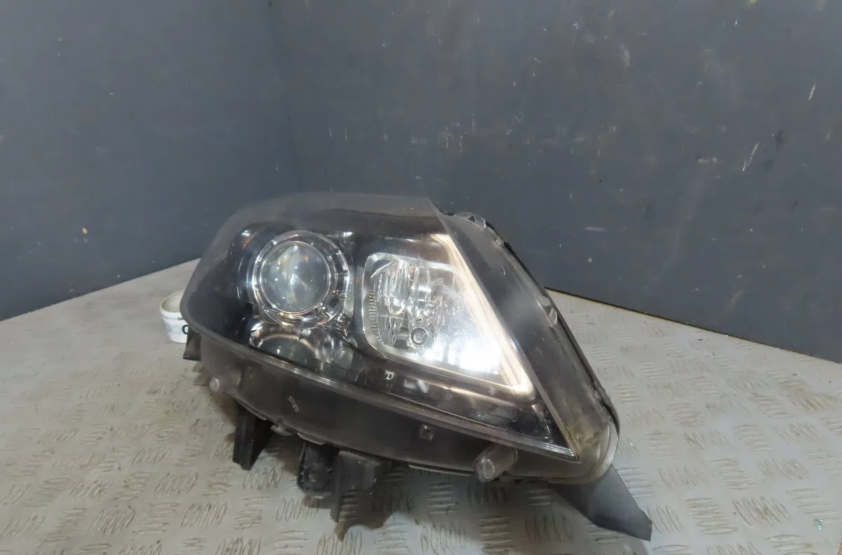 Phare gauche Renault LATITUDE (L70_) 2.0 dci 175 (l70y) (2011) occasion