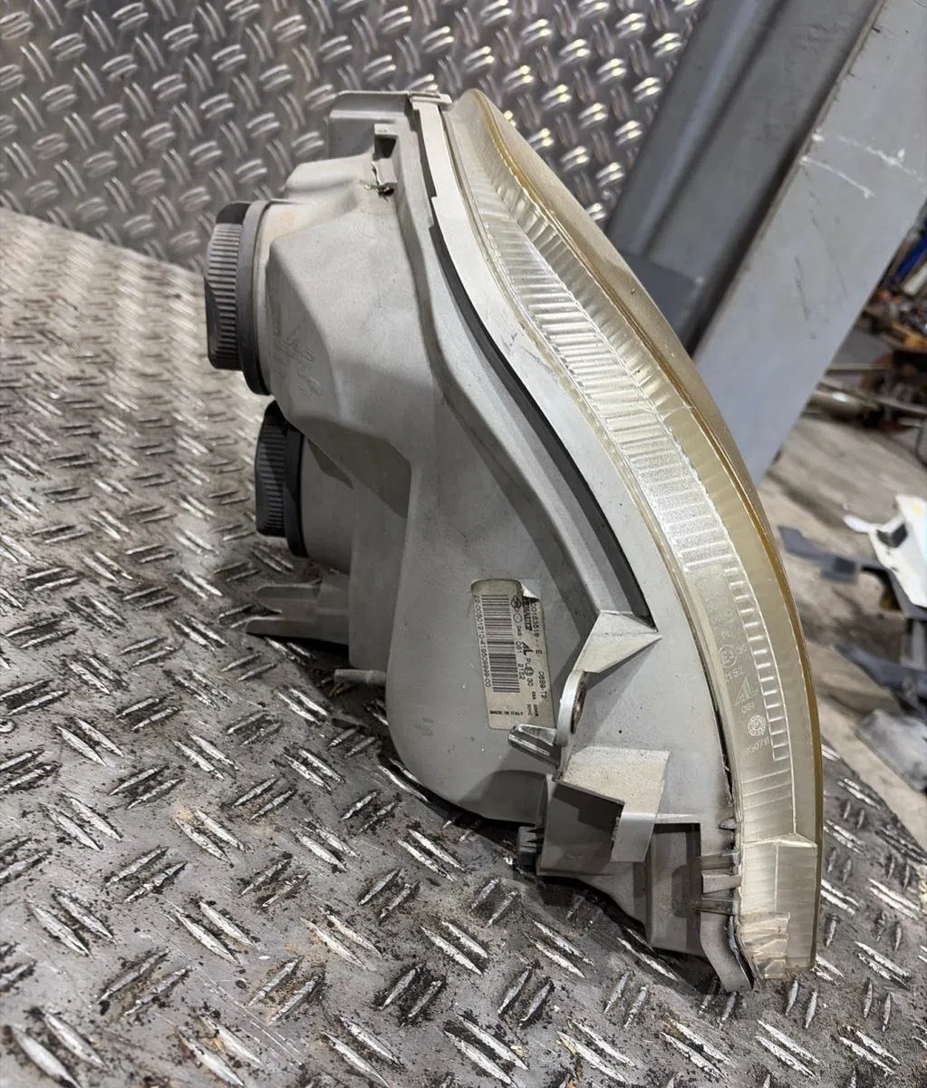 Phare gauche RENAULT MASTER 2 PHASE 3 occasion
