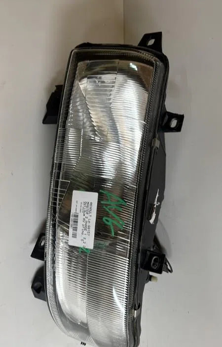 Phare gauche Renault MASTER II Camion plate-forme-Châssis (ED-HD-UD) 2.2 dci 90 (2000) occasion