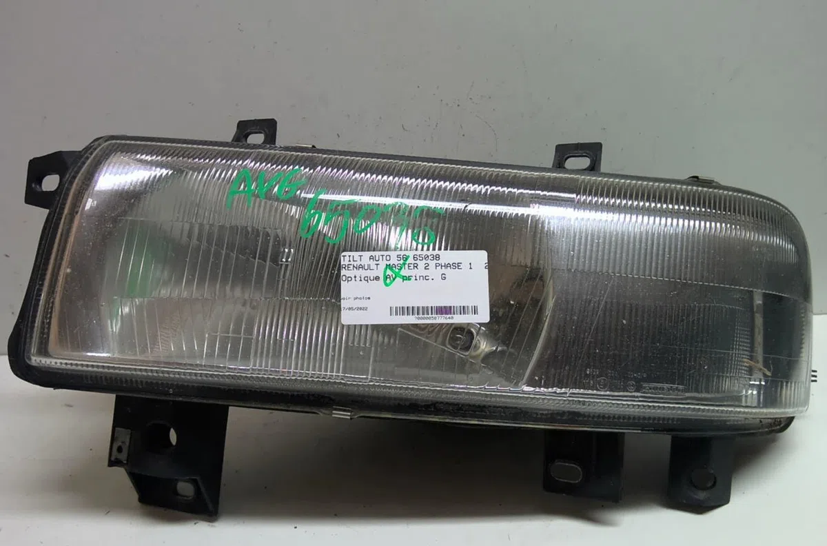 Phare gauche Renault MASTER II Camionnette (FD) 2.2 dci 90 (2000) occasion