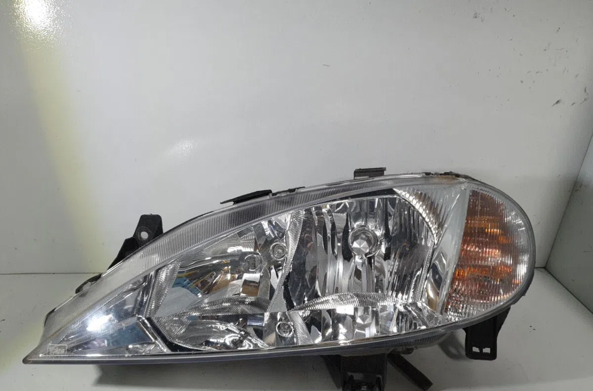 Phare gauche RENAULT MEGANE 1 PHASE 2 occasion