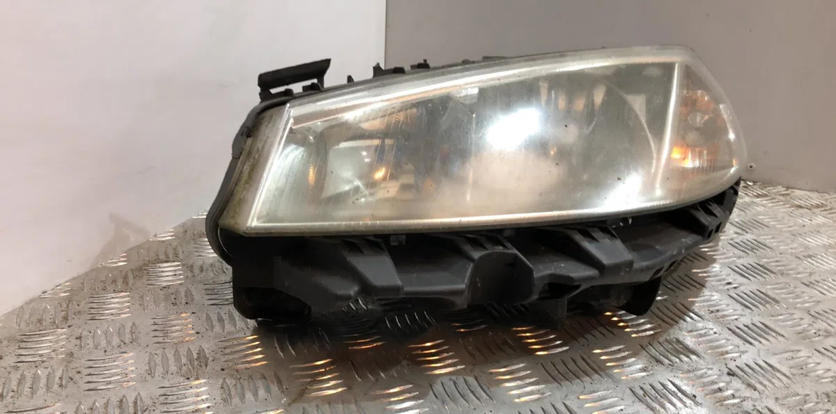 Phare gauche RENAULT MEGANE 2 PHASE 1 occasion