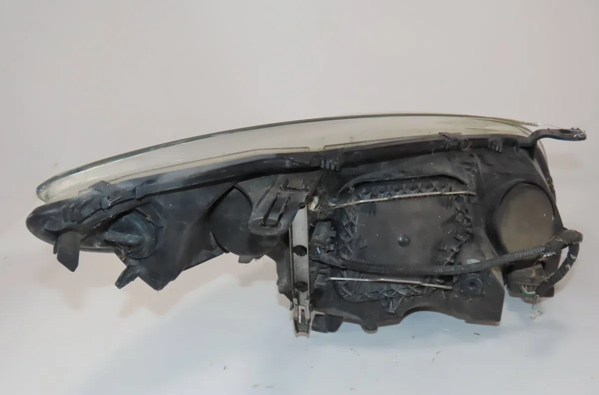 Phare gauche Renault MEGANE III 3-5 portes (BZ0-1_, B3_) 1.9 dci (bz0n, bz0j) (2008) occasion