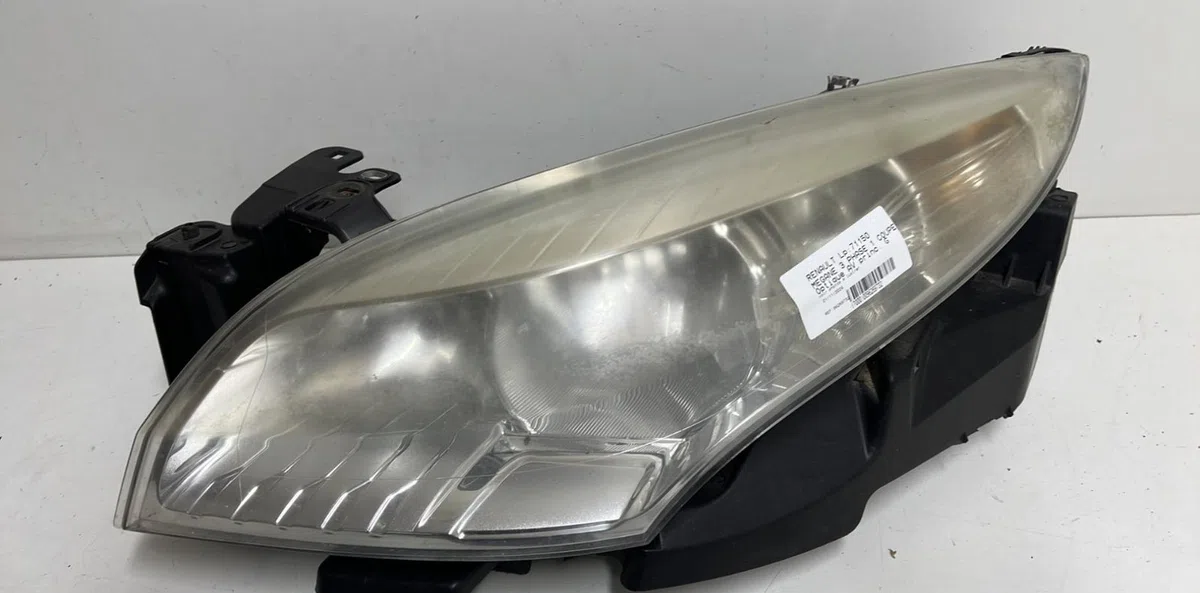 Phare gauche Renault MEGANE III Coupé (DZ0-1_) 1.5 dci (dz09, dz0d, dz1f, dz1g, dz14, dz29) (2009-2015) 3 portes occasio