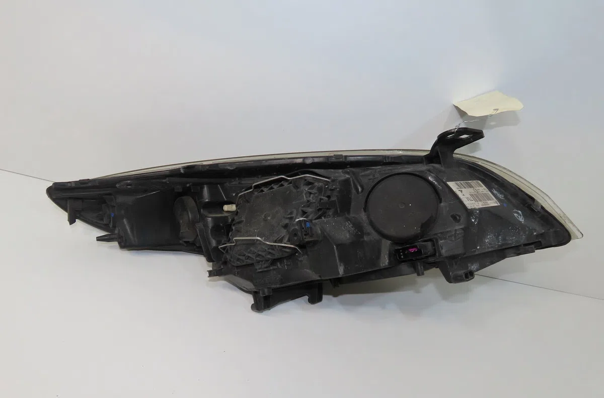 Phare gauche Renault MEGANE III Coupé (DZ0-1_) 1.5 dci (dz09, dz0d, dz1f, dz1g, dz14, dz29) (2009-2015) 3 portes occasio