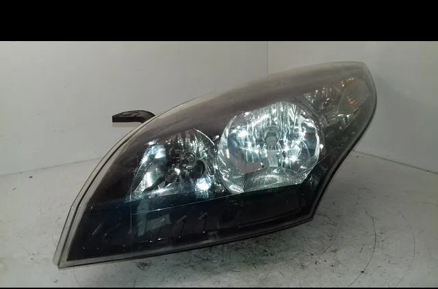 Phare gauche Renault MEGANE III Grandtour (KZ0-1) 1.5 dci (kz09, kz0d, kz1g, kz29, kz14, kz1w, kz10, kz1f,... (2009) 5 p