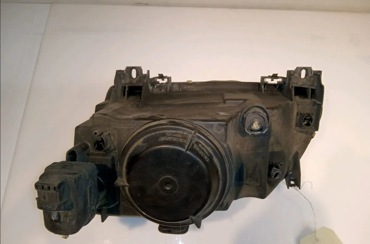 Phare gauche Renault MEGANE Scenic (JA0-1_) 1.9 dti (ja0n) (1997-1999) occasion