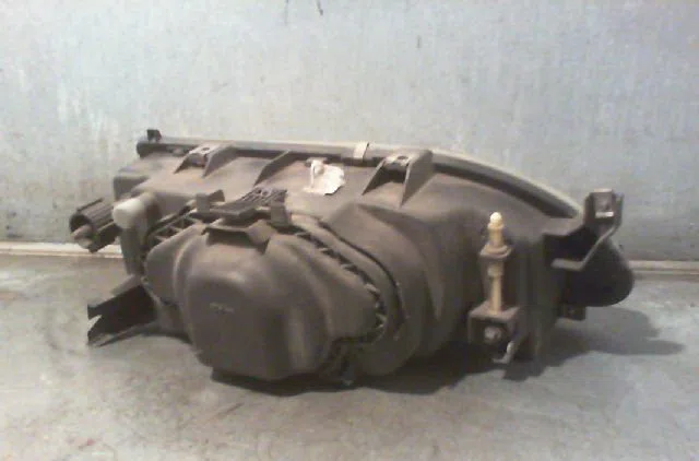 Phare gauche RENAULT R19 1994 occasion